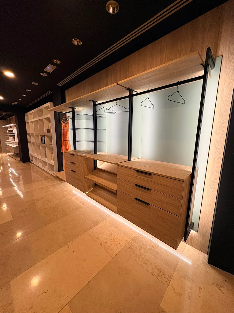 Detalle Showroom Bizán 3